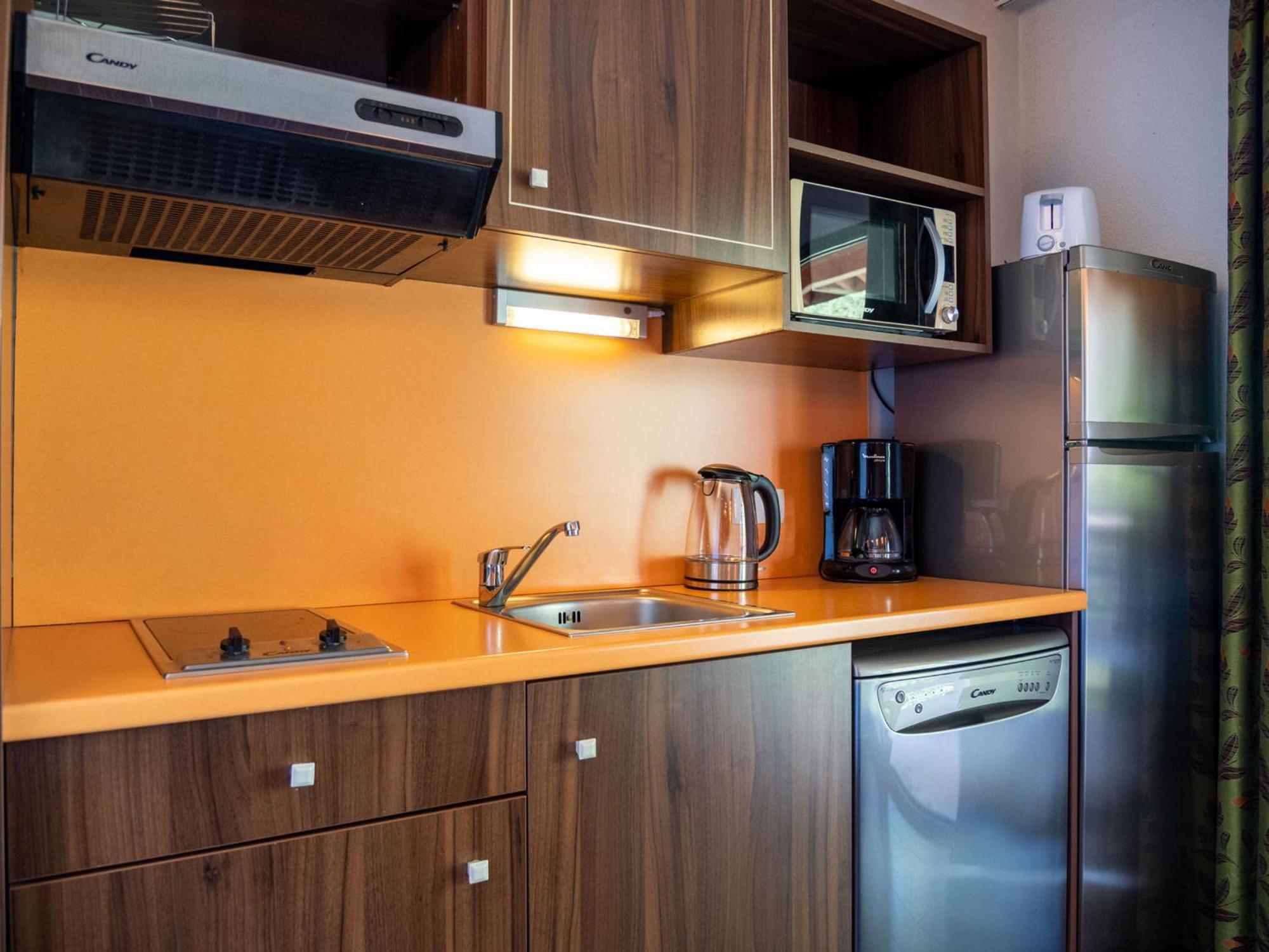 Studio 4 Personnes Avec Piscine Et Sauna - Residence Chateau Des Magnans - Jausiers - Fr-1-165B-45 Kültér fotó
